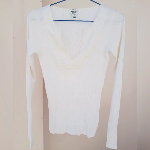Old navy ivory full sleeves top with beaded deep U neck - Picture 4 of 11